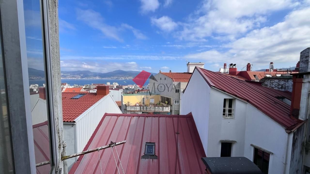 Exterior view of Attic for sale in Vigo   with Heating, Terrace and Storage room