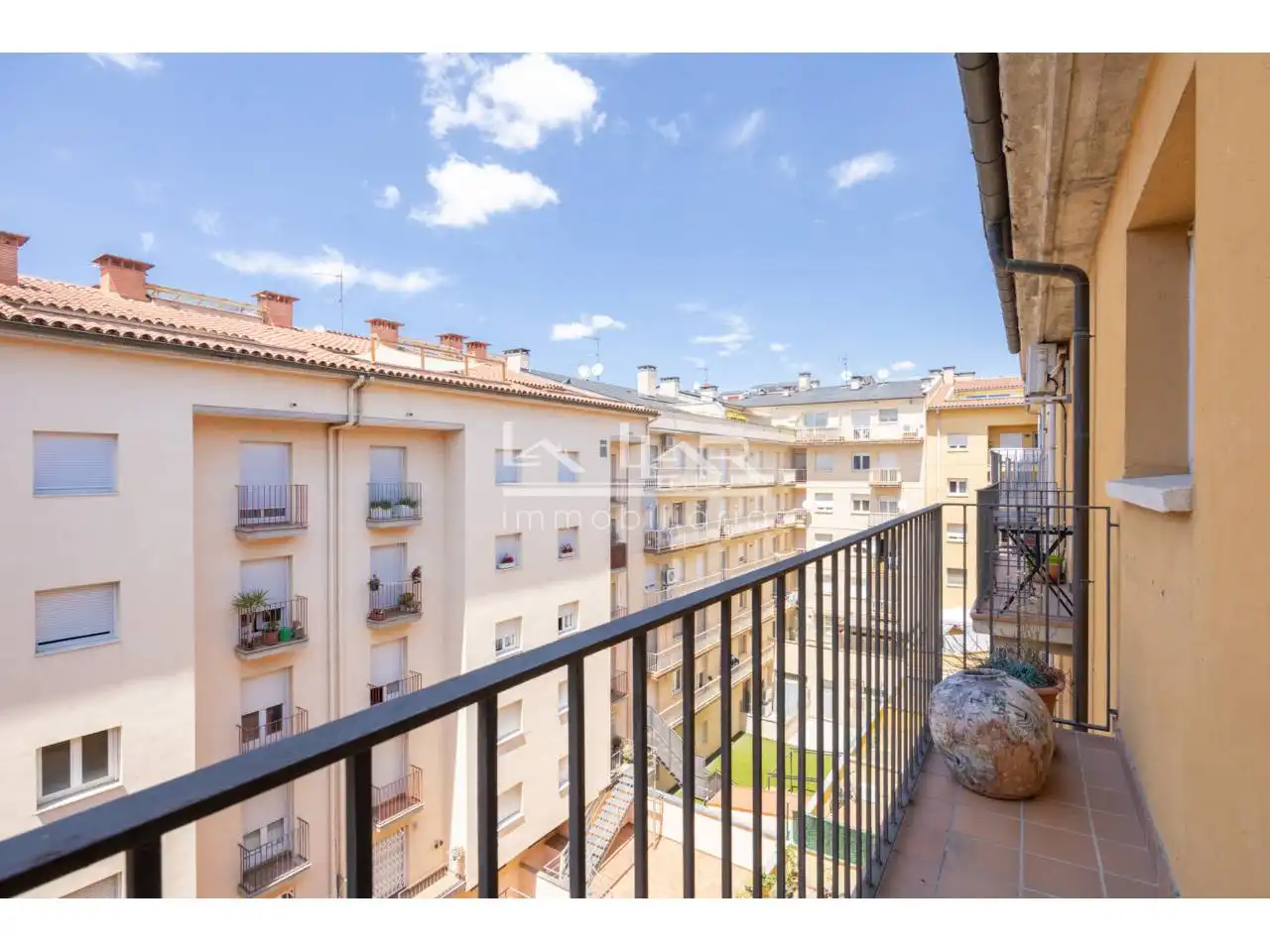 Exterior view of Flat for sale in Vic  with Heating, Parquet flooring and Storage room