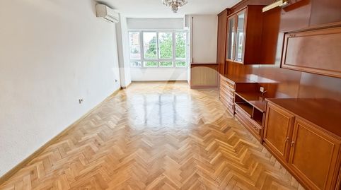 Foto 3 de Piso en venta en De Guadalajara, Rosas - Musas, Madrid Capital