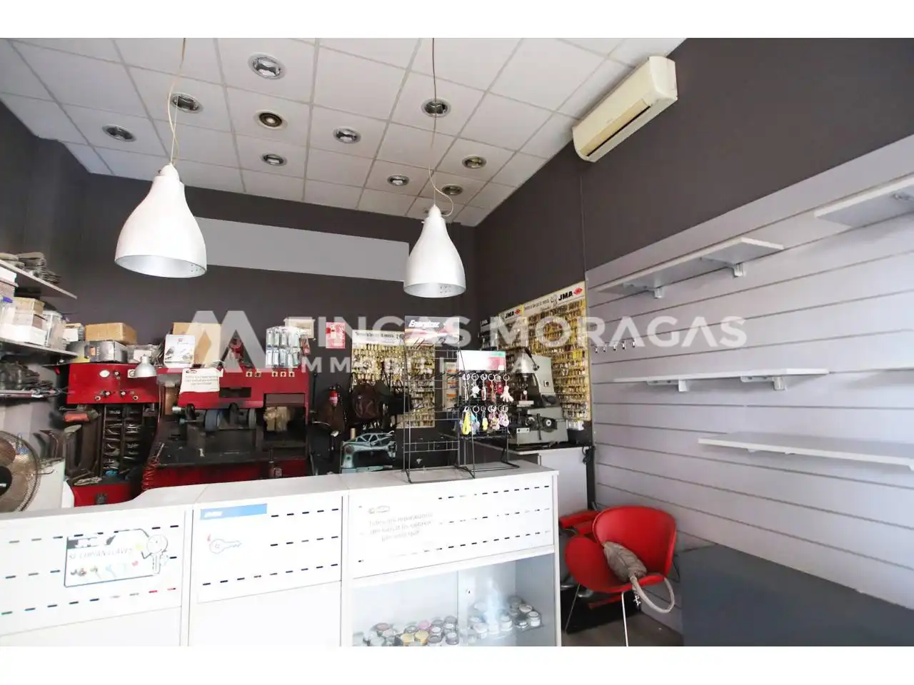 Local en traspaso en Sant Cugat del Vallès con Aire acondicionado