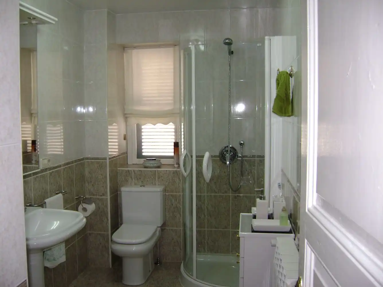 Baño de Finca rústica en venta en Haro con Calefacción, Terraza y Amueblado