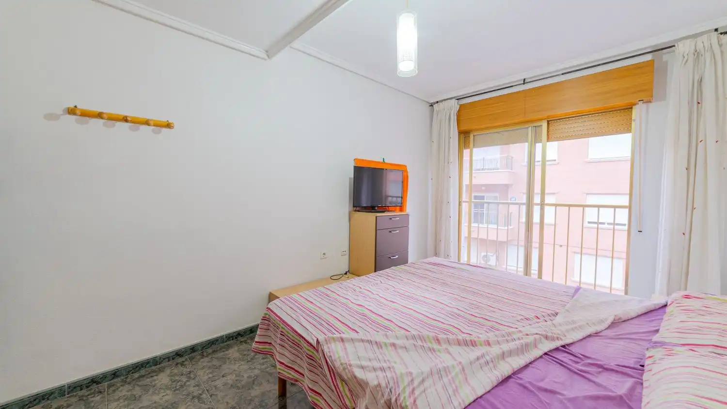 Habitación de Casa adosada en venta en Orihuela con Terraza y Balcón