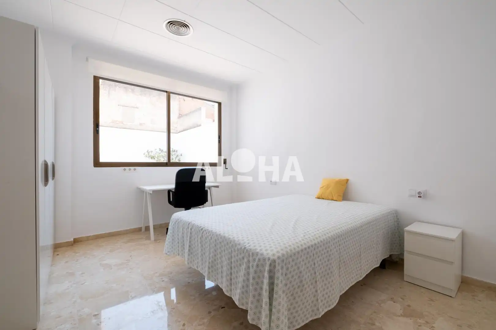 Habitación de Apartamento de alquiler en Valencia