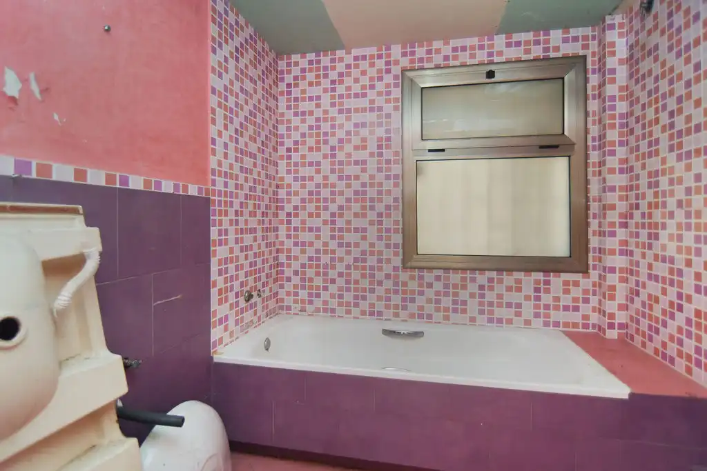 Bany de Casa o xalet en venda en Barcelona