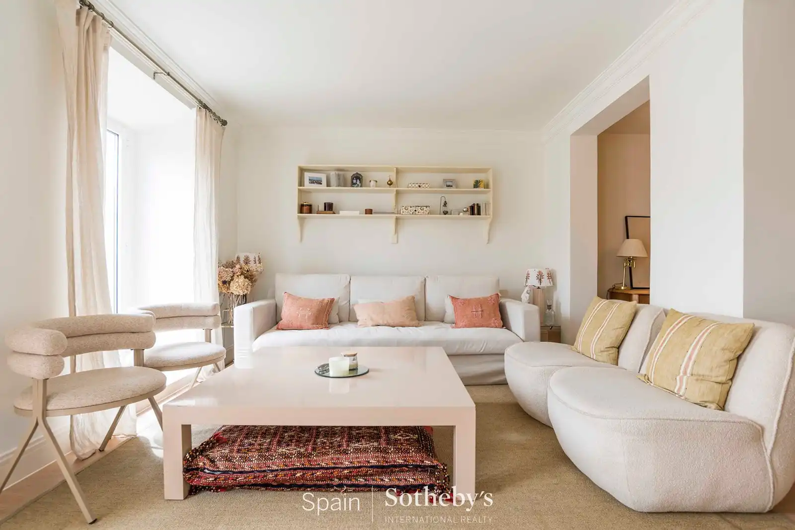 Sala de estar de Apartamento en venta en  Madrid Capital con Aire acondicionado, Calefacción y Terraza