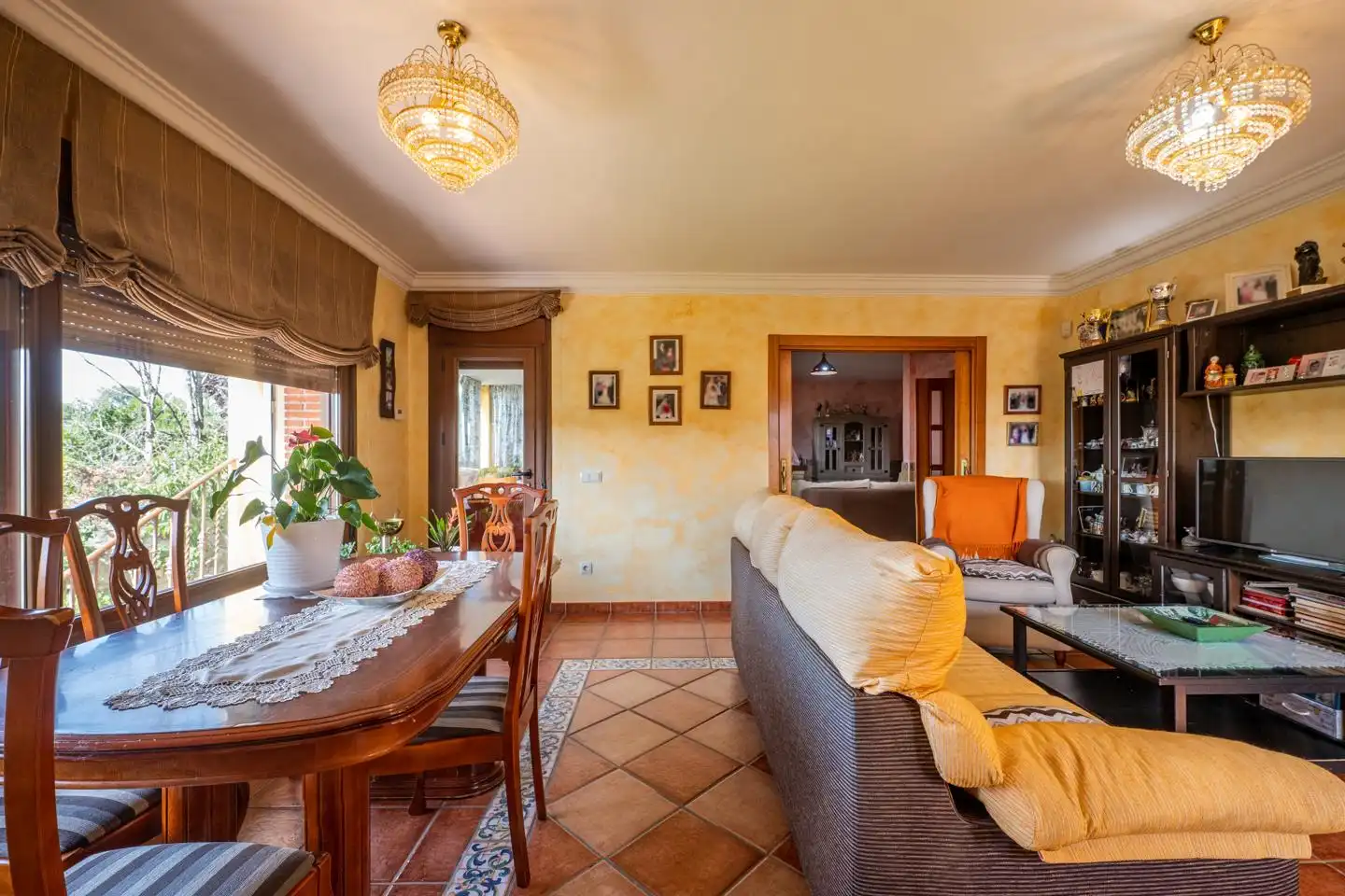 Sala de estar de Casa o chalet en venta en Ávila con Calefacción, Jardín privado y Terraza