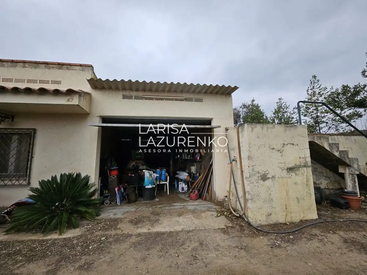 Aparcament de Finca rústica en venda en Riudoms