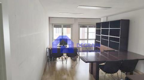 Foto 3 de Piso de alquiler en Oviedo - Calle Uria, Salesas - Foncalada - Campoamor, Asturias