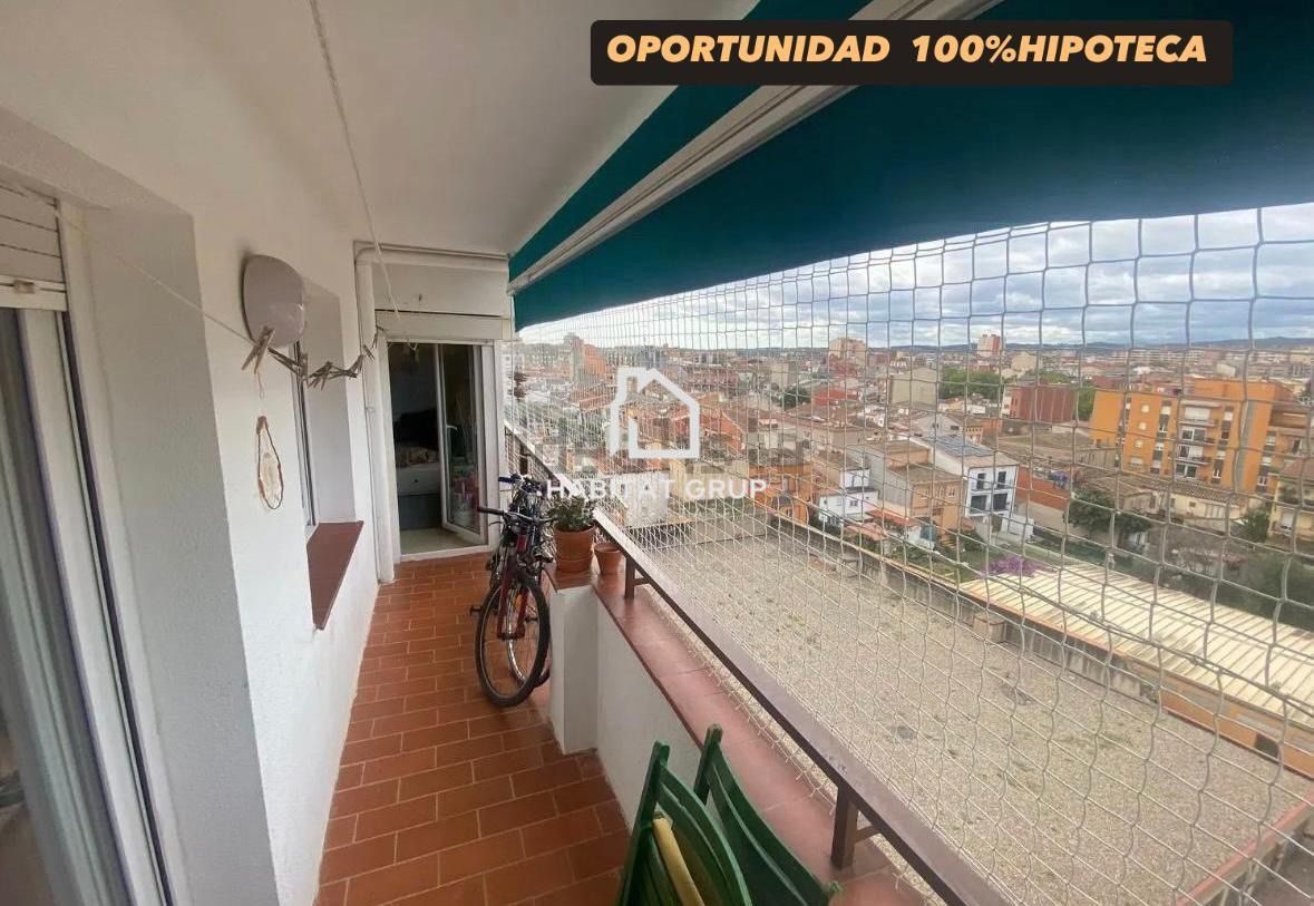 Balcony of Attic for sale in Salt  with Air Conditioner, Heating and Terrace