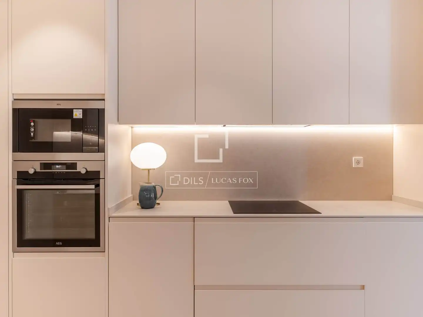 Cocina de Piso de alquiler en Valencia con Aire acondicionado, Amueblado y Balcón