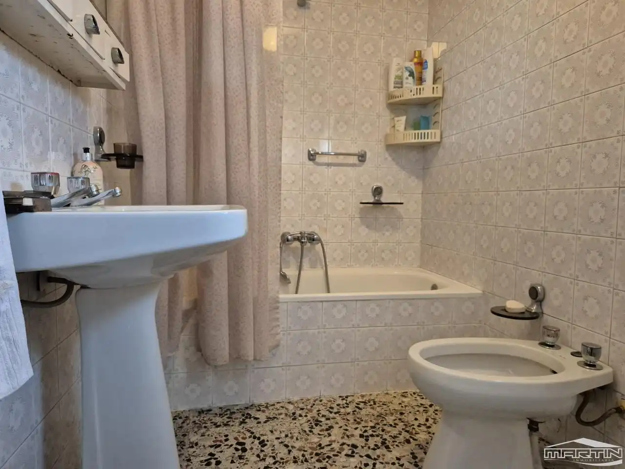 Baño de Piso en venta en Lucena con Aire acondicionado, Terraza y Trastero