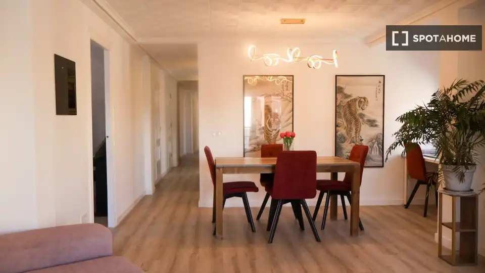 Dining room of Flat for rent in Valencia  with Air Conditioner, Heating and Furnished