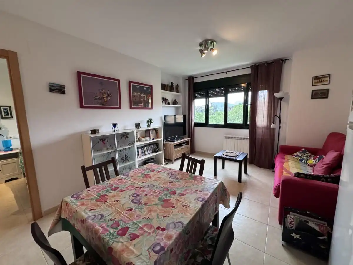 Sala de estar de Apartamento en venta en Llanes con Calefacción, Terraza y Trastero