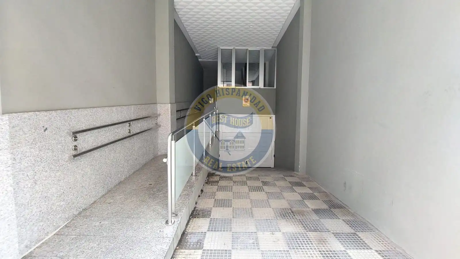 Flat for sale in Vigo   with Storage room and Furnished