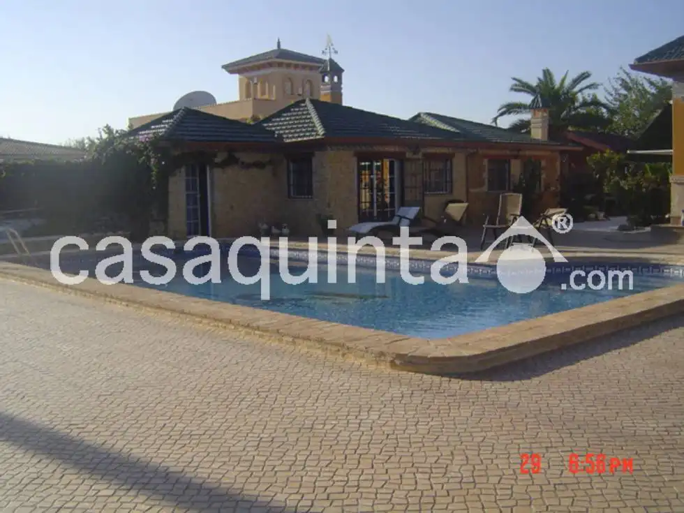 Xalet amb piscina en venda a Camino de la Torre los Pavos, imagen 4