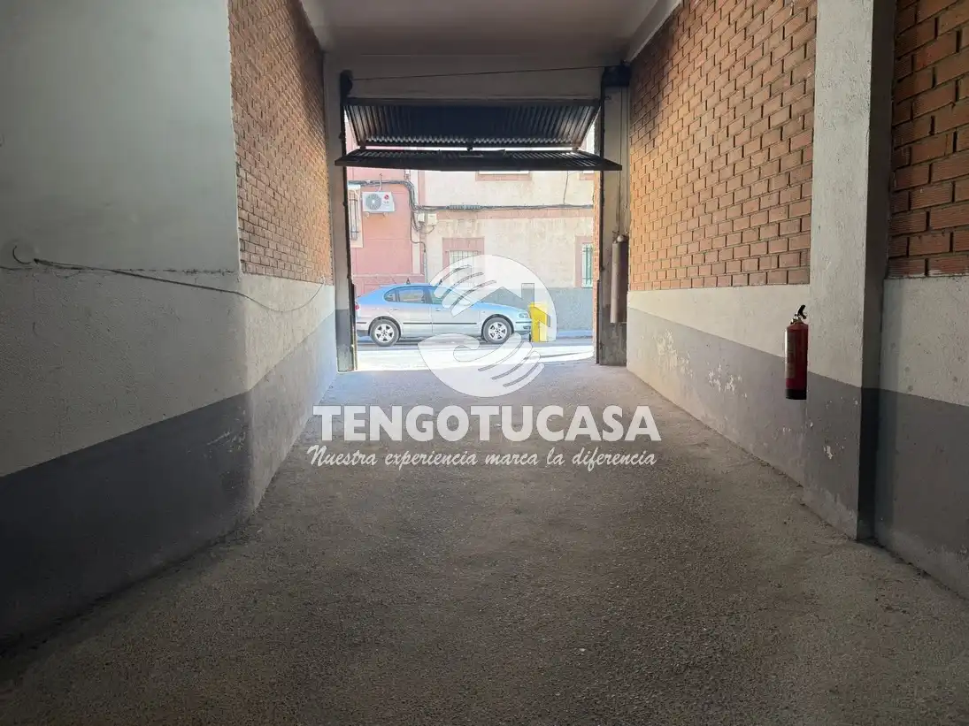 Aparcament de Garatge en venda en Madrid