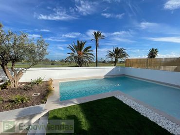 House with pool for sale in Las Lomas de Rame - Bahía Bella