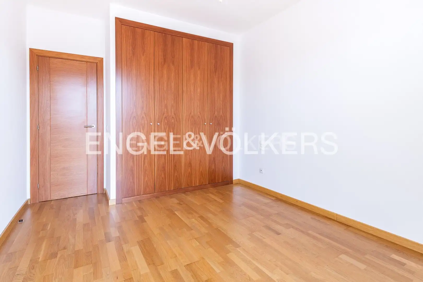 Dormitori de Àtic en venda en Sant Quirze del Vallès amb Calefacció, Parquet i Terrassa