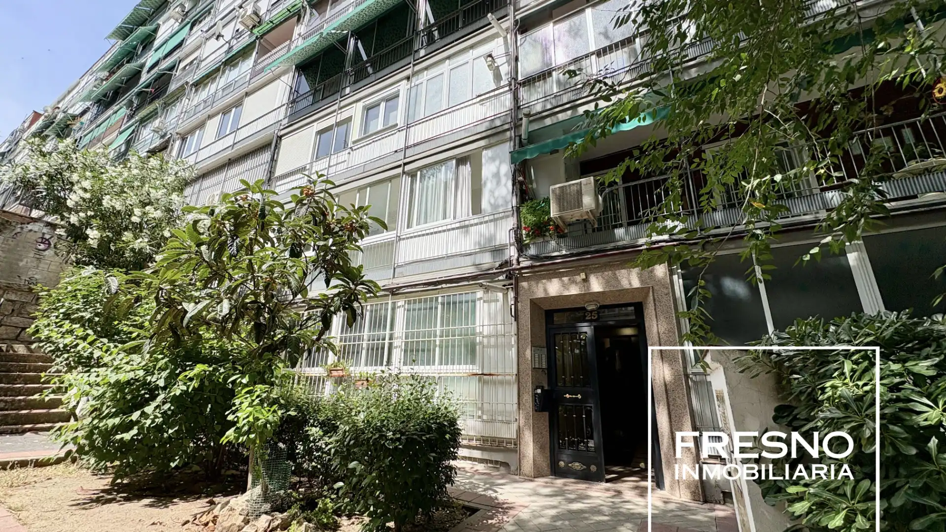 Vista exterior de Pis en venda en  Madrid Capital amb Terrassa