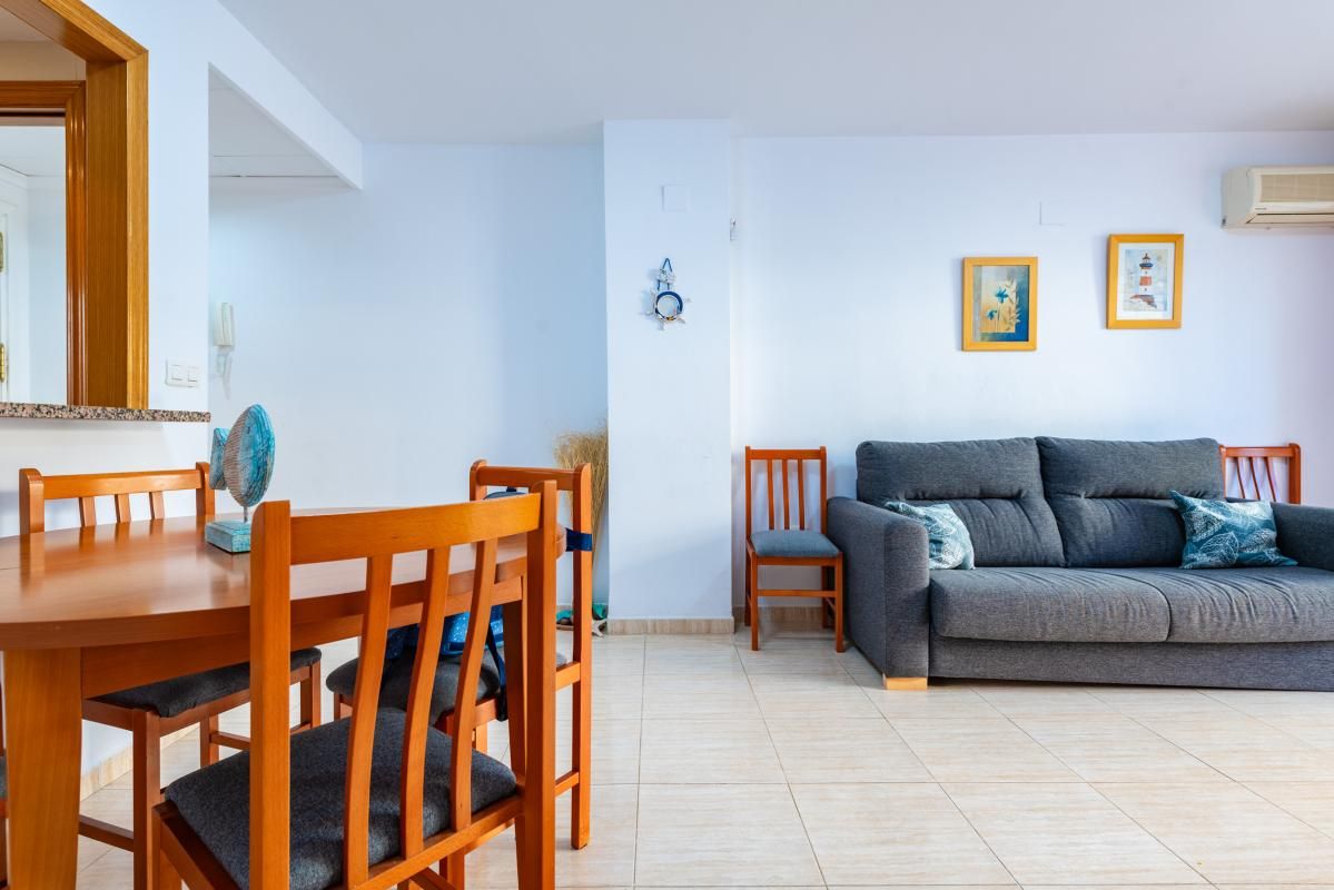 Piso en venta en Av. Central, 12, Marina Trebol - Neptuno