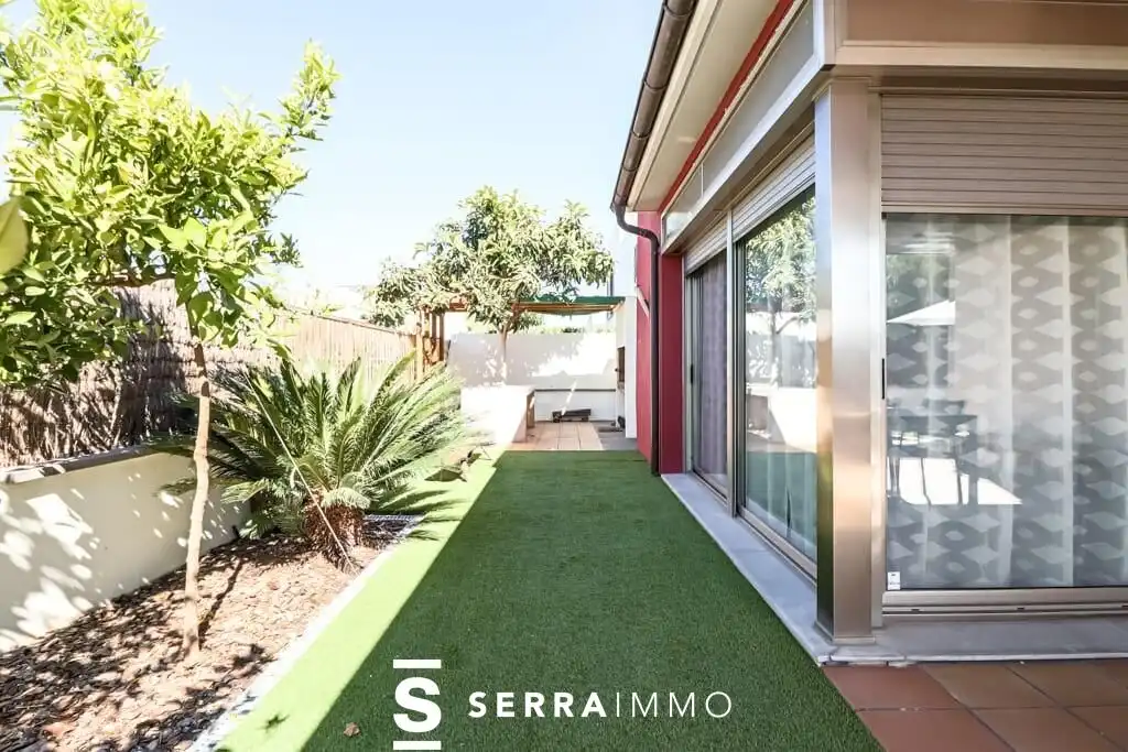 Terrassa de Casa o xalet en venda en Vilafranca del Penedès amb Aire condicionat, Calefacció i Jardí privat