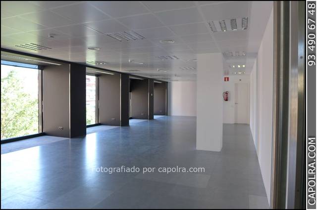Oficina en Alquiler en Avenida Diagonal en Barri de les Corts