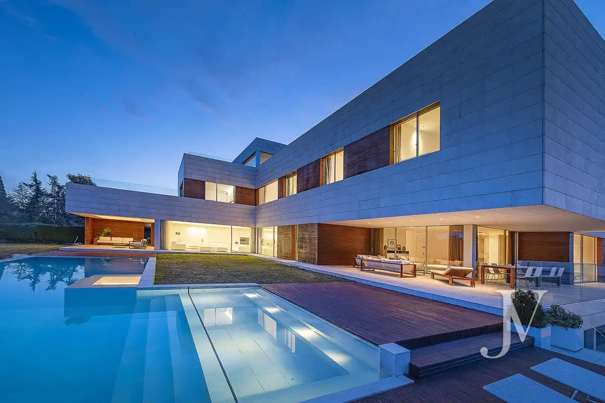 Exterior view of Houses for sale in Madrid  with Air Conditioner, Heating and Private garden