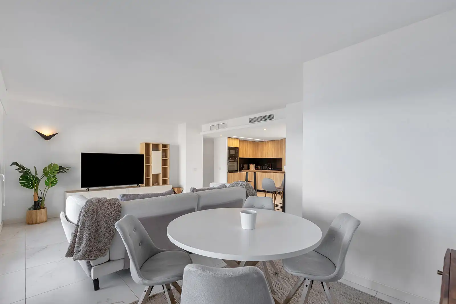 Sala d'estar de Apartament en venda en Torrevieja amb Terrassa, Traster i Moblat