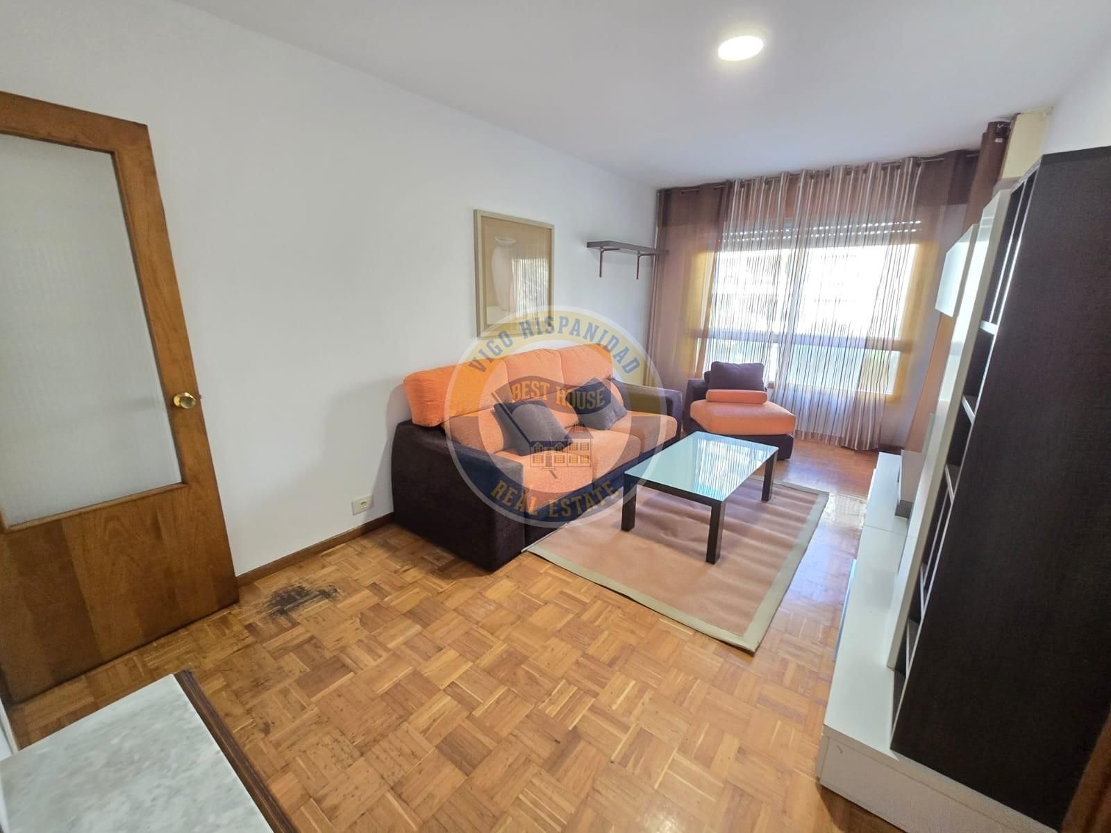 Living room of Apartment to rent in Vigo   with Parquet flooring and Balcony