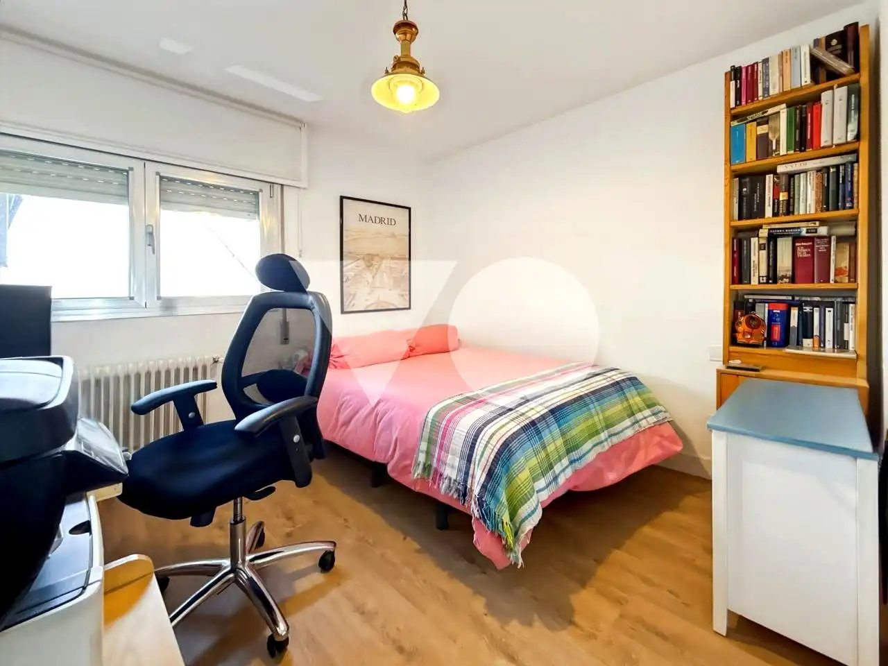 Schlafzimmer von Wohnung zum Verkauf in Usera
