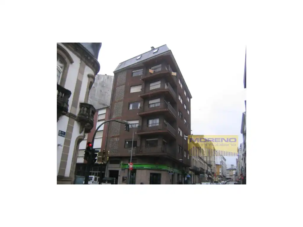 Pis amb ascensor en venda a Sarria
