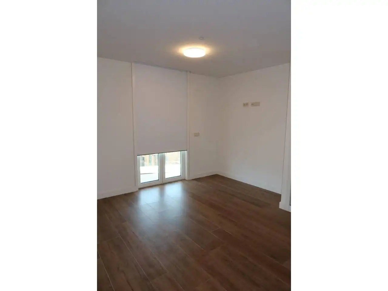 Schlafzimmer von Wohnung zur Miete in Valencia mit Klimaanlage, Parkett und Balkon