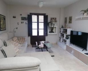 Living room of Flat for sale in  Granada Capital  with Air Conditioner and Balcony