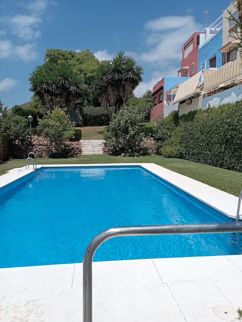 Piscina de Casa adosada en venda en Marbella amb Aire condicionat, Terrassa i Piscina
