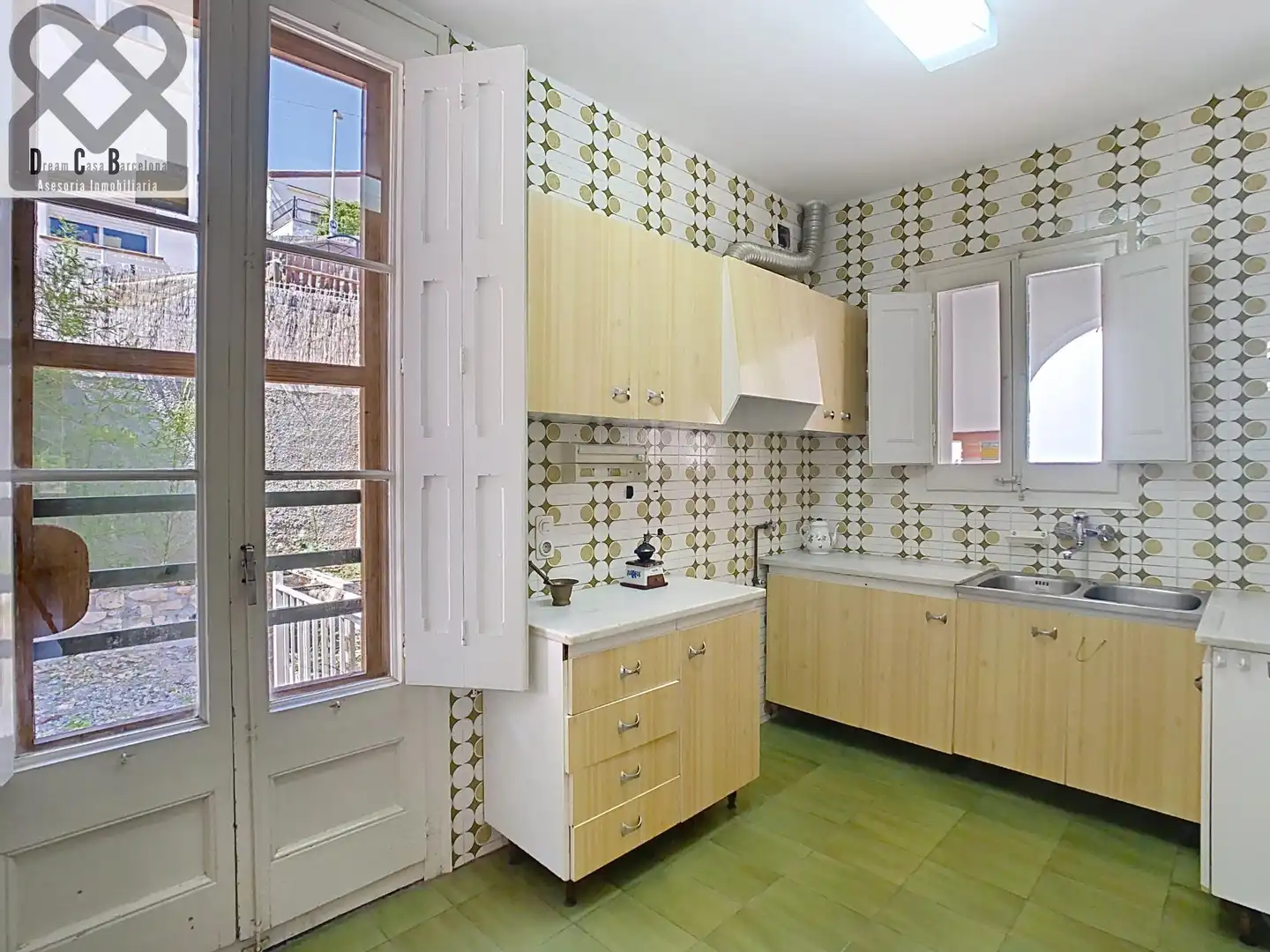 Cocina de Casa o chalet en venta en Corbera de Llobregat con Calefacción, Jardín privado y Terraza