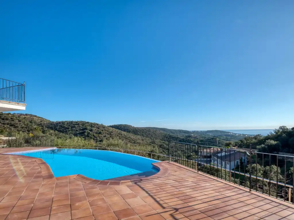 Casa amb piscina en venda a Carrer Herentale 74, imagen 5