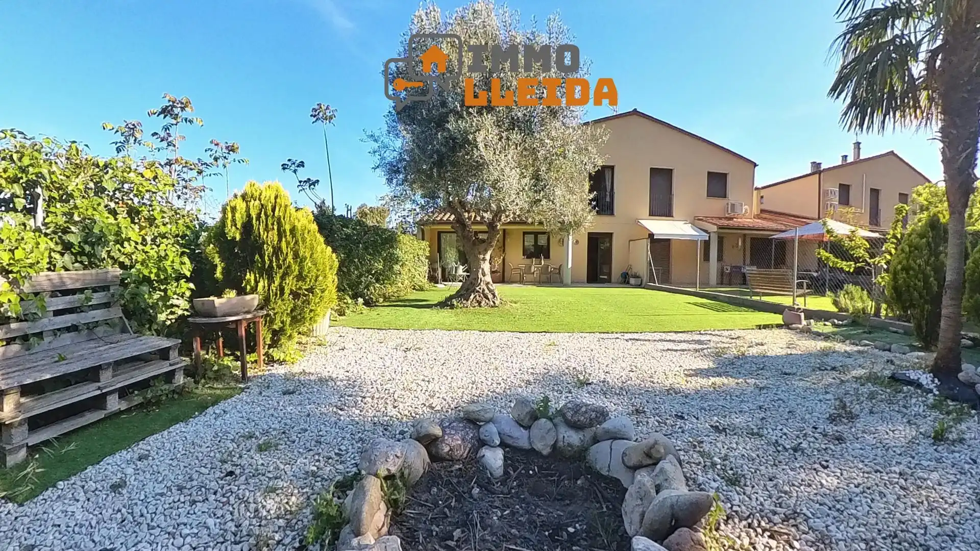 Garden of Detached homes for sale in Cubells  with Heating, Terrace and Storage room