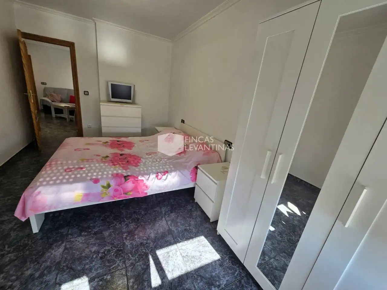 Bedroom of Apartments for sale in Elda