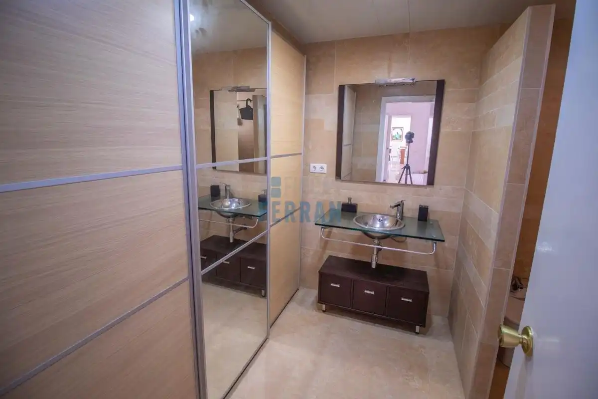 Bathroom of Houses for sale in El Vendrell  with Air Conditioner, Heating and Terrace