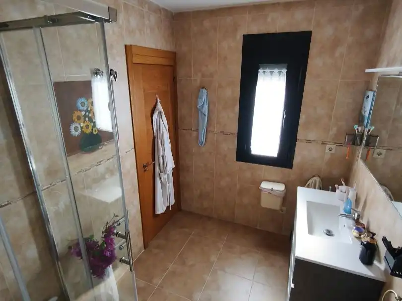 Baño de Casa o chalet en venta en La Adrada  con Aire acondicionado, Terraza y Balcón