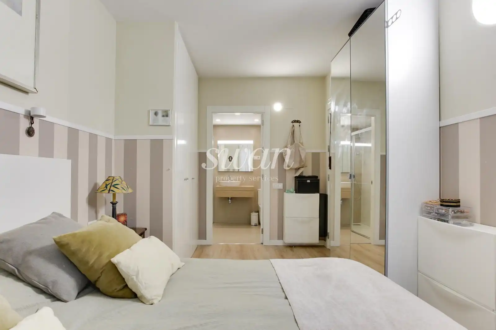 Bedroom of Flat for sale in Sant Cugat del Vallès  with Air Conditioner, Heating and Terrace