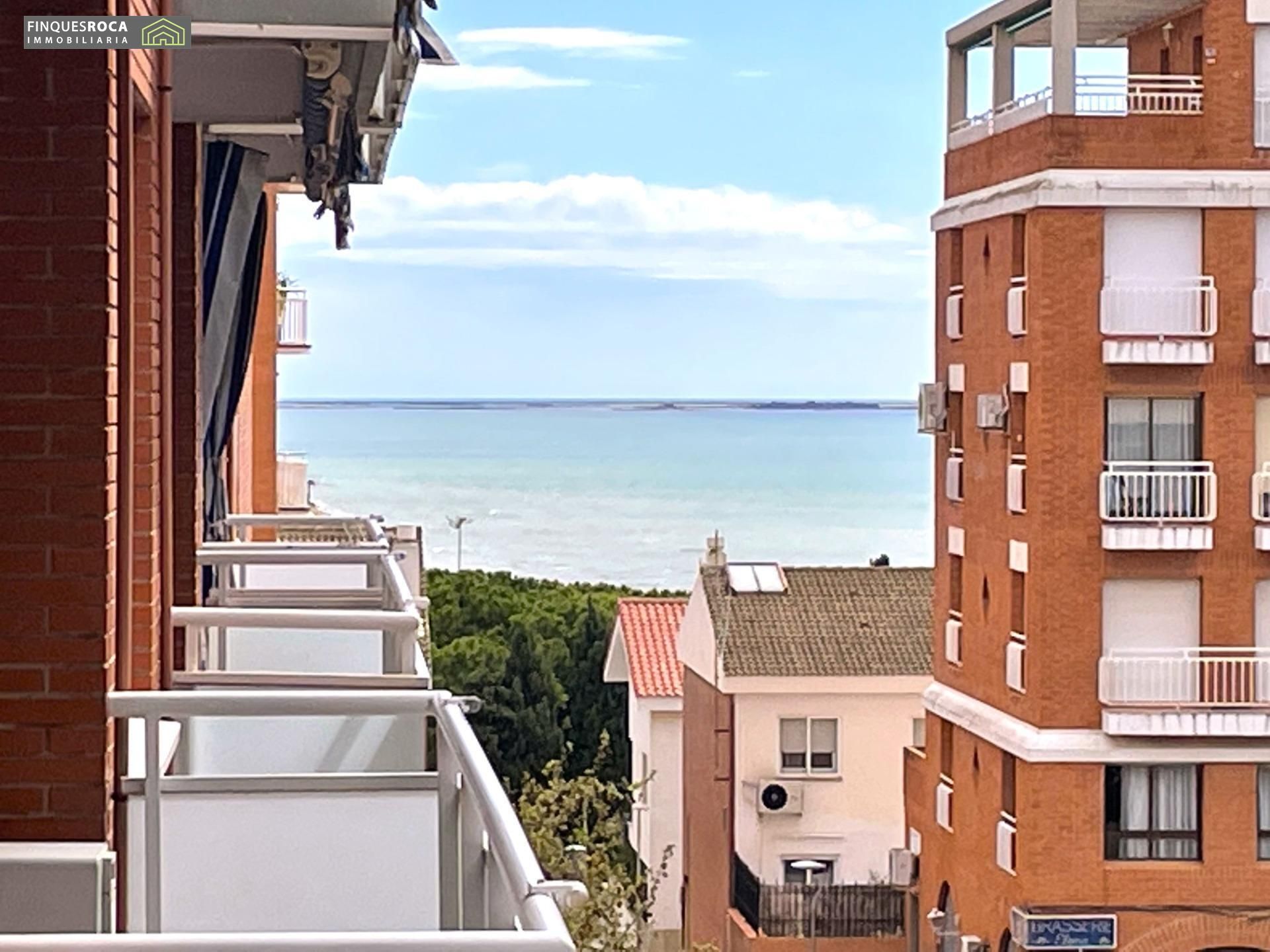 Vista exterior de Apartament en venda en Sant Carles de la Ràpita amb Aire condicionat, Calefacció i Terrassa