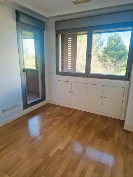 Bedroom of Flat for sale in Madrid  with Air Conditioner, Heating and Parquet flooring
