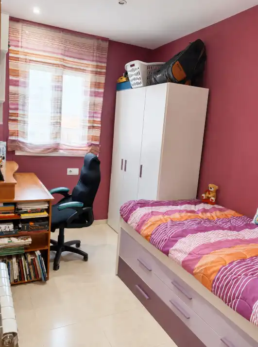 Habitación de Casa adosada en venta en Cambrils con Aire acondicionado, Calefacción y Jardín privado