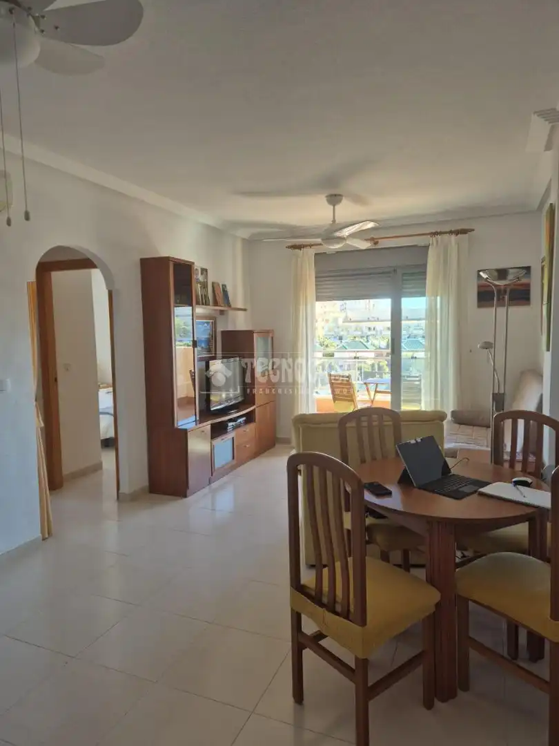 Sala de estar de Piso en venta en Alicante / Alacant con Aire acondicionado, Terraza y Piscina comunitaria