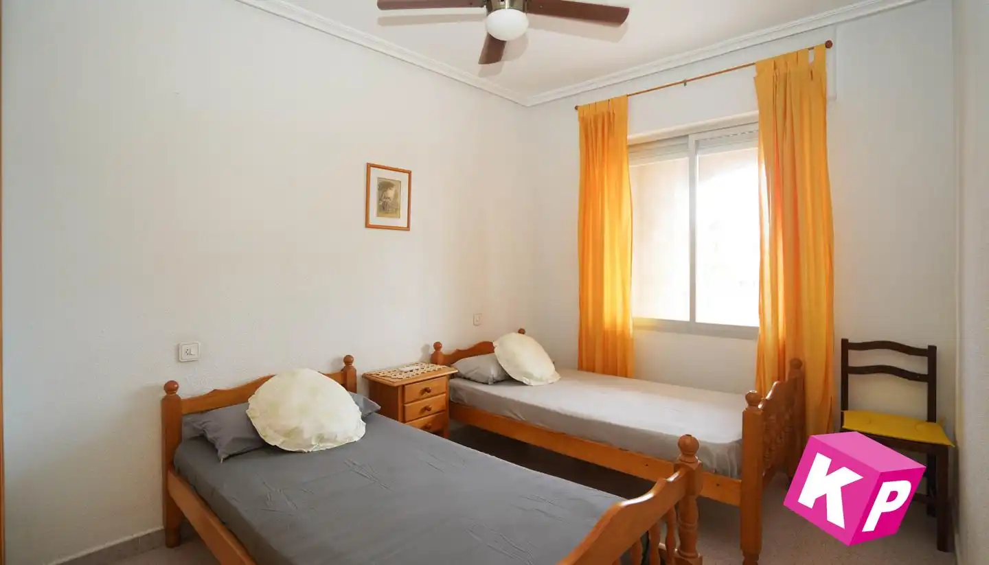 Habitación de Piso en venta en Santa Pola con Terraza y Amueblado