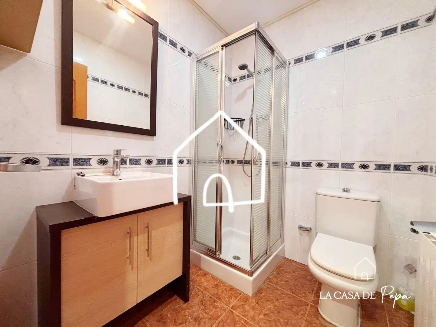 Baño de Piso en venta en Viladecans con Aire acondicionado, Calefacción y Terraza