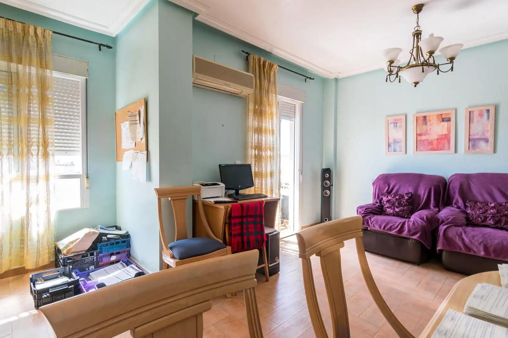 Sala de estar de Apartamento de alquiler en Los Montesinos con Aire acondicionado y Terraza
