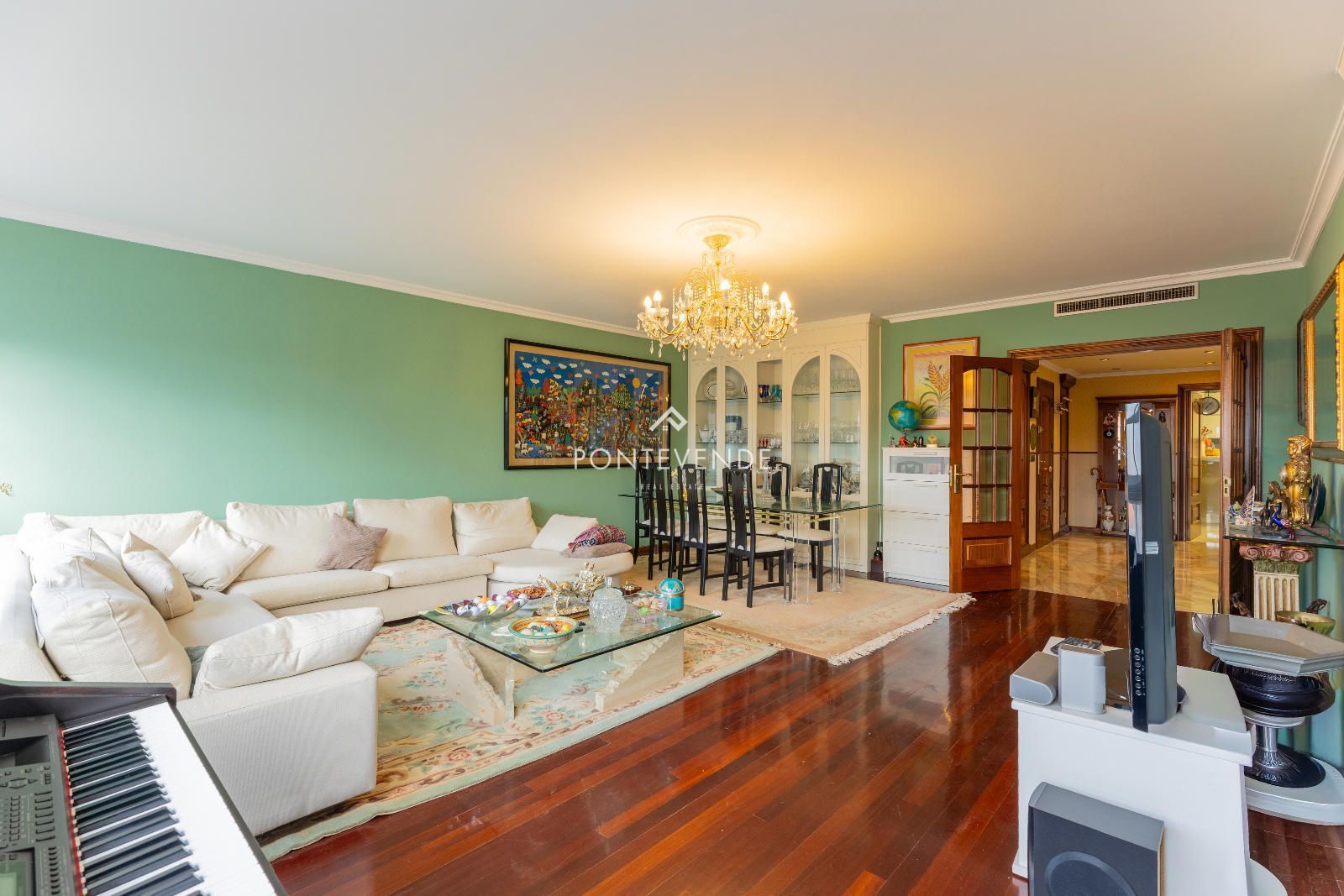 Sala de estar de Piso en venta en Pontevedra Capital  con Calefacción y Terraza