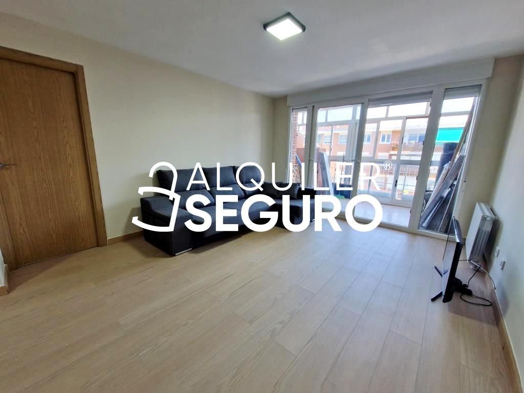 Living room of Flat to rent in Móstoles  with Heating, Terrace and Furnished